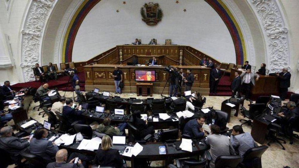 Parlamentarios venezolanos se quedarn sin sueldo por falta de presupuesto