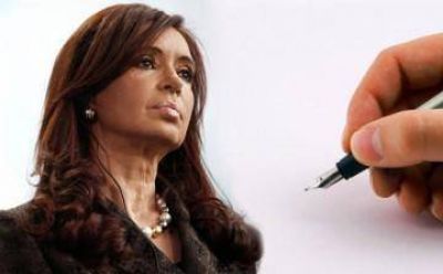 Insaurralde, Cascallares y Gray quieren el l�piz para 2017, pero lejos de La C�mpora
