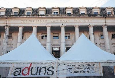 Por los paros, complicaciones en educaci�n, salud y justicia