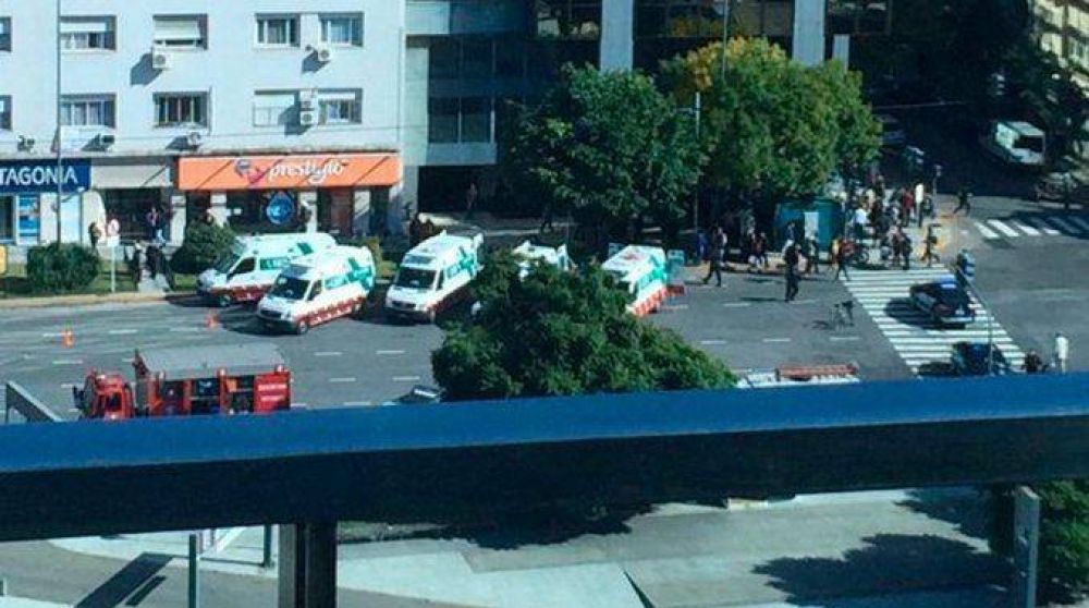  Escape de gas en avenida 9 de Julio y Juncal: 14 internados