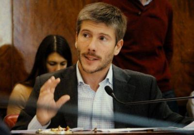 Bonifatti present� proyecto para crear un Consejo Productivo e Industrial