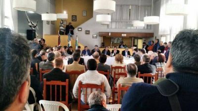 Buryaile en C�rdoba: emergencia nacional para el este y aportes para obras