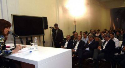 Exclusivo: Los retos de Cristina a intendentes y senadores