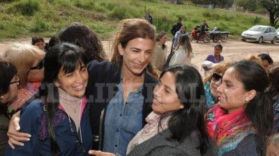 Juliana Awada visit� Monte Quemado