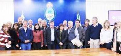 Ley de cr�dito p�blico: Peppo agradeci� a diputados y dijo que beneficiar� al pueblo