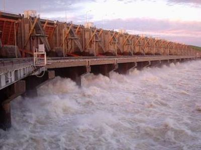 La Eby considera factible pagar con energ�a a Misiones