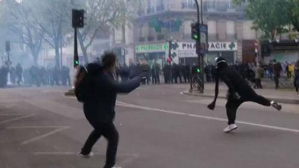 Crece la determinaci�n de la movilizaci�n contra la reforma laboral de Hollande