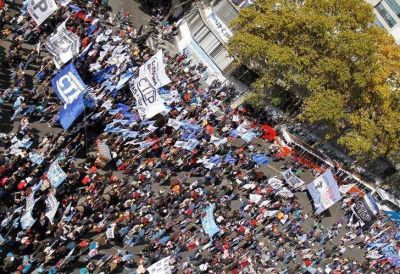 Los gremios le marcaron la cancha al Gobierno por la inflaci�n, el empleo y la ley antidespidos