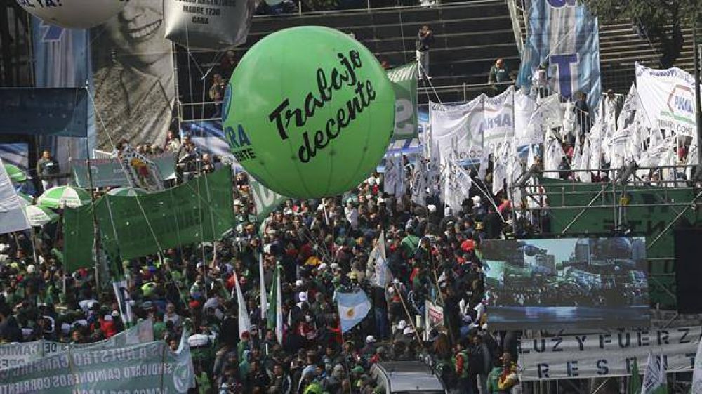 As� se ubicaron los distintos gremios y sectores pol�ticos en la marcha de ayer