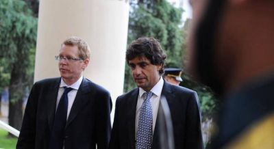Vidal negocia con Frigerio y Prat Gay cambios en el Fondo del Conurbano