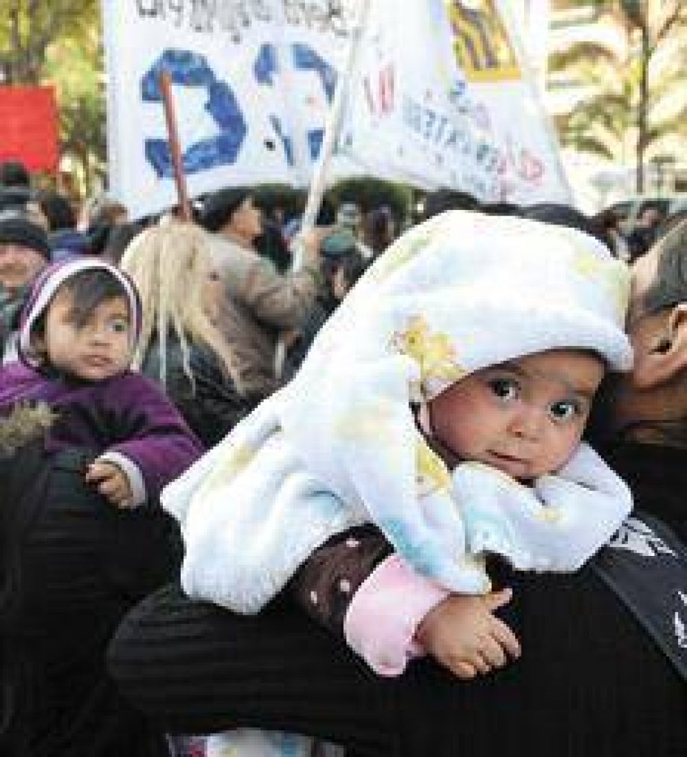 �Se necesitaban los muchachos en la calle�