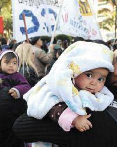 �Se necesitaban los muchachos en la calle�