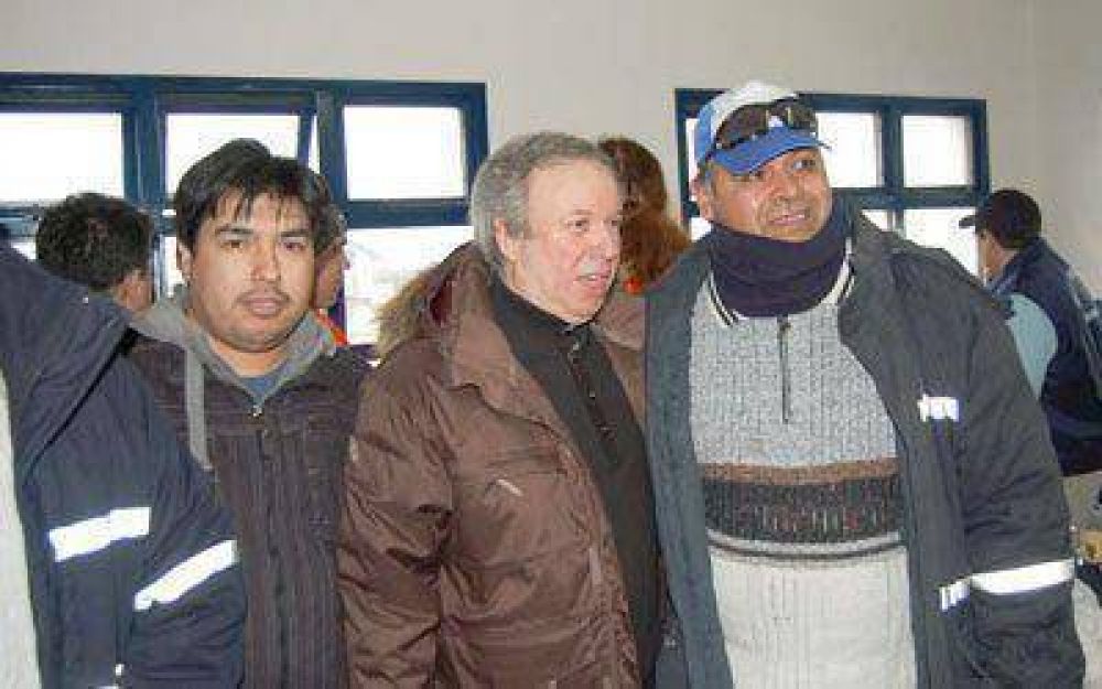 Peralta: "a m� me vot� el pueblo, no una multinacional"
