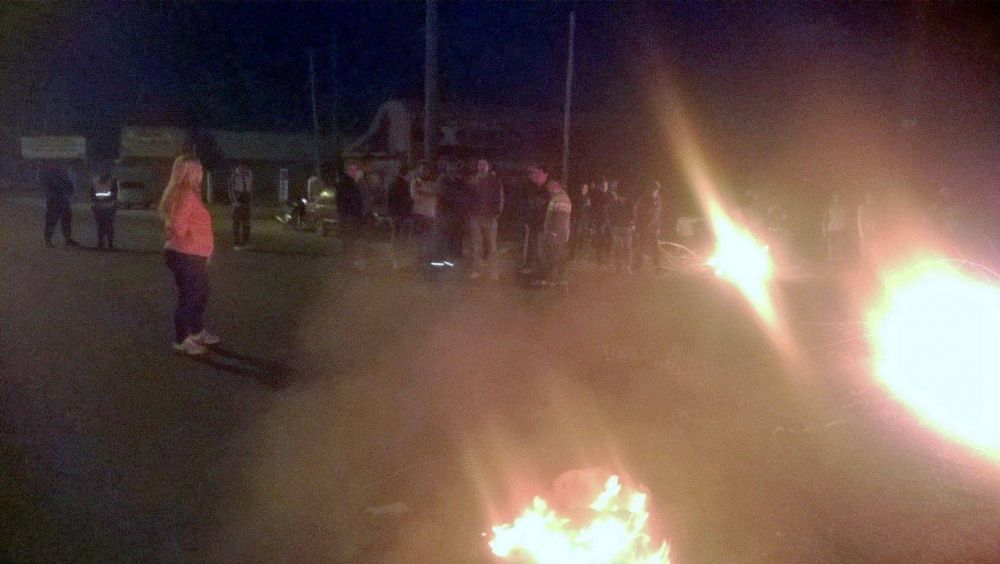 Con el fr�o, volvieron los cortes de luz y los piquetes