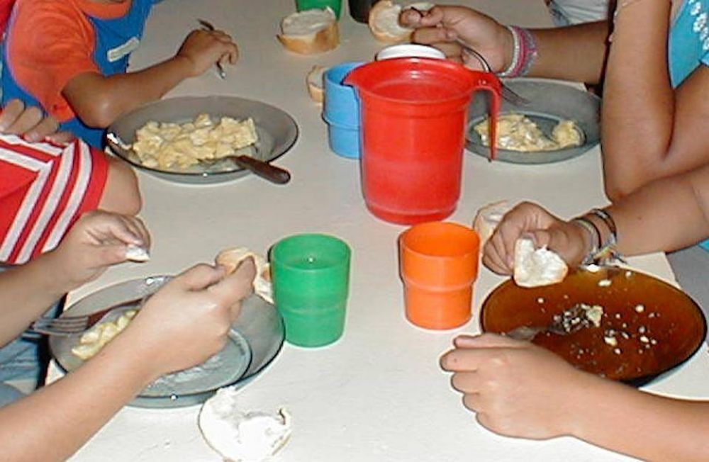 La realidad golpea a los Comedores Escolares; subsisten con aportes de la comunidad