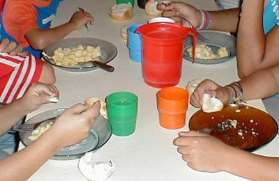 La realidad golpea a los Comedores Escolares; subsisten con aportes de la comunidad