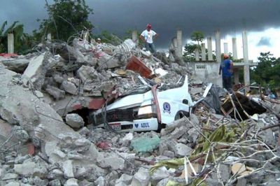 Ecuador privatizar� empresas estatales para financiar su reconstrucci�n