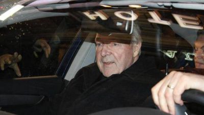 Nuevas sospechas de Pell sobre suspensi�n del contrato con la PricewaterhouseCoopers