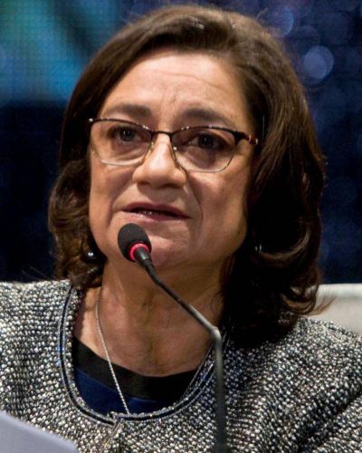 Fuerte cr�tica de Luc�a por el cobro de un �plus� a los afiliados de Osep