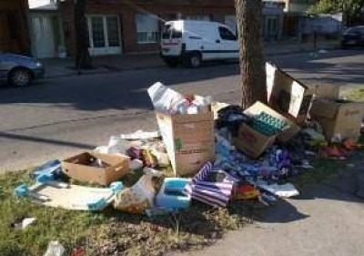 Instan a respetar la normativa en materia de mont�culos en la calle
