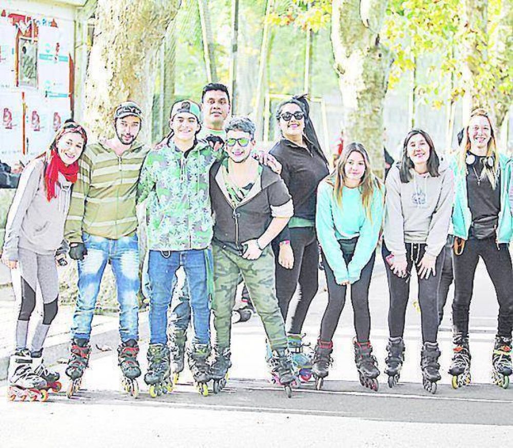 Una ola ecol�gica sobre ruedas recorri� el coraz�n de la Ciudad