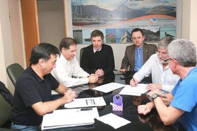El Gobierno acord� con los profesionales de la salud