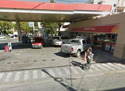  En San Luis, el litro de nafta s�per super� los $18 y el de premium cuest� m�s de 20