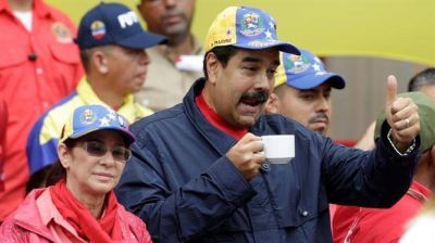 La oposici�n pone en marcha el revocatorio a Maduro