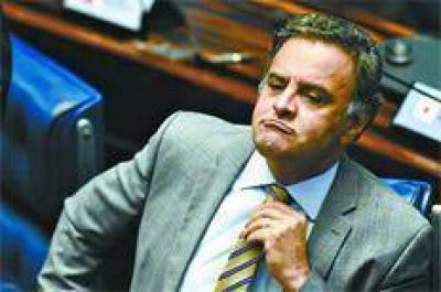 Piden investigar a Neves por cobrar coimas