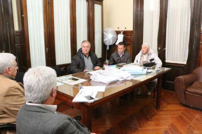 Transportistas rurales siguen sin los recorridos a la espera de nueva propuesta