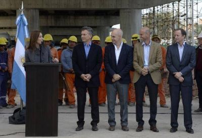 En Puente La Noria, el gobierno habl� de �ignorancia� o �mala fe�
