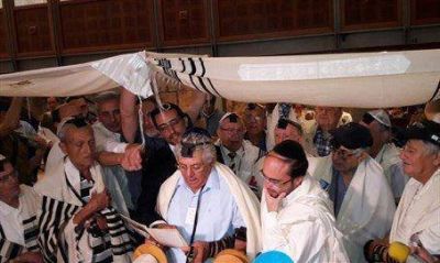 Sobrevivientes del Holocausto celebraron un Bar Mitzv� tard�o en Israel
