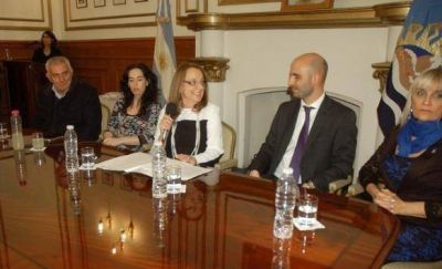 Alicia Kirchner anunci� cancelaci�n de Proyecto de Tasa Vial