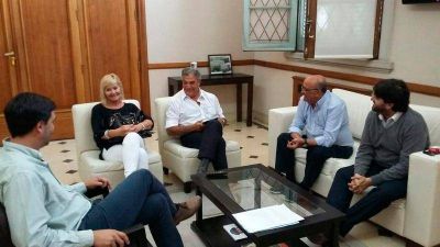 Galli aumentar�a por Decreto el boleto del transporte p�blico