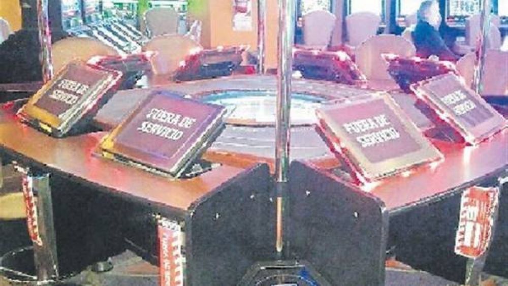 Clausuran mquinas en los casinos de Cristbal Lpez