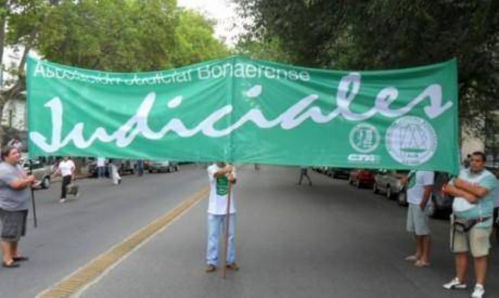 Se inici� ayer y se prolonga hasta el jueves, inclusive, el paro de los judiciales de Buenos Aires