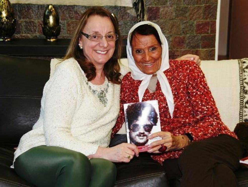 Alicia Kirchner recibi� a Taty Almeida
