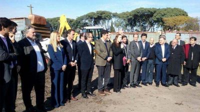 Mar�a Eugenia Vidal se mostr� con intendentes y minimiz� el paro en los hospitales
