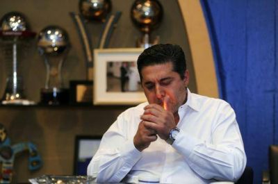 Una patota ataca a cuchillazos a camporistas, mientras debat�an la entrega de terrenos a Boca