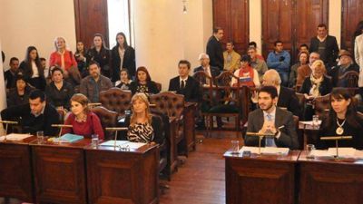 Concejales discutirán las subas del boleto de colectivo en Paraná