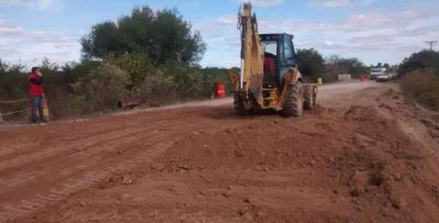 Vuelta de Obligado: Vecinos aseguran que no se ven m�quinas trabajando sobre el camino