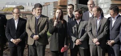 Insaurralde fue el �nico intendente de la Regi�n en el acto de Vidal