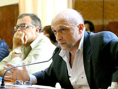 Rech considera �imprescindible� que Crovetto asista al Concejo