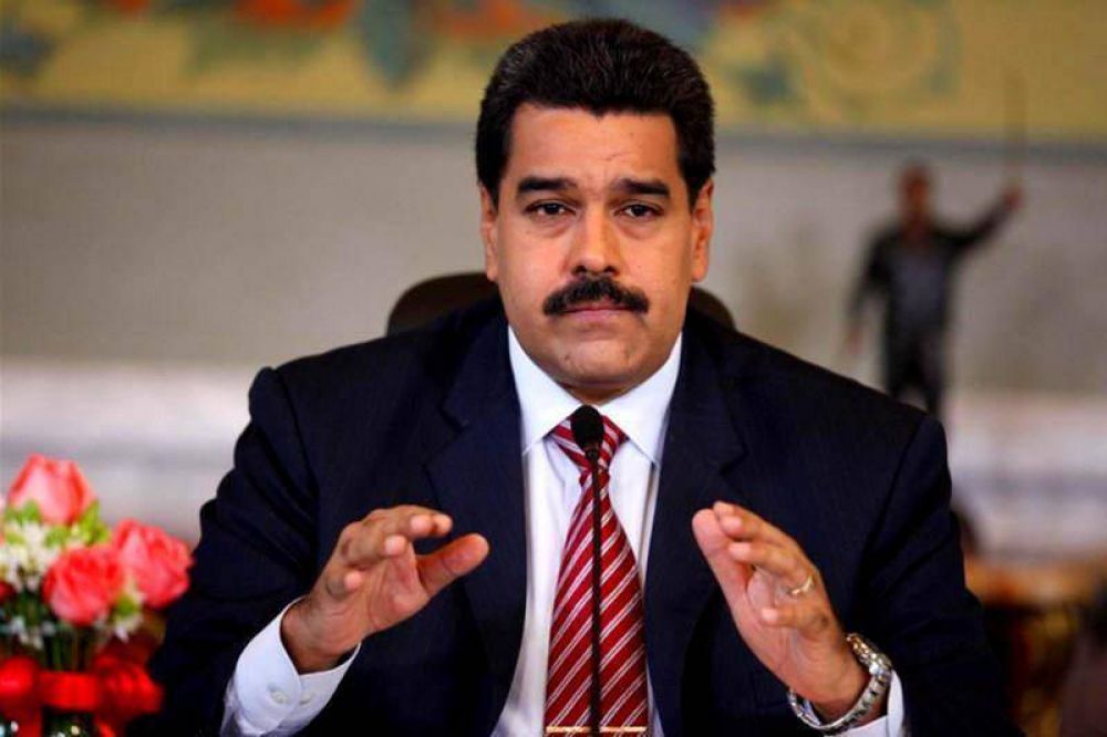 Maduro asedia al Parlamento y busca demorar el referndum