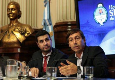 Naidenoff presidi� la Comisi�n Bicameral que ampli� las asignaciones familiares