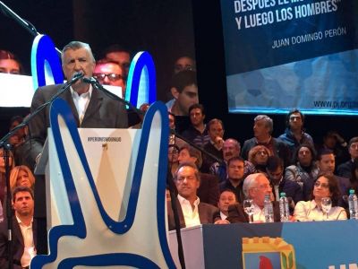 Boto en la presentaci�n de autoridades del PJ