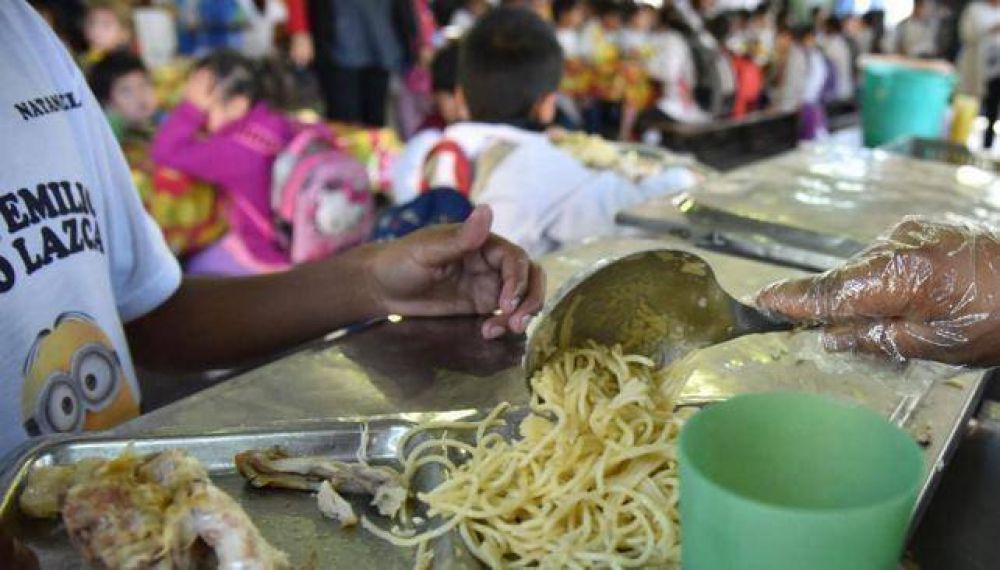 Detectan que ni�os de barrios pobres pasan fines de semana casi sin comer