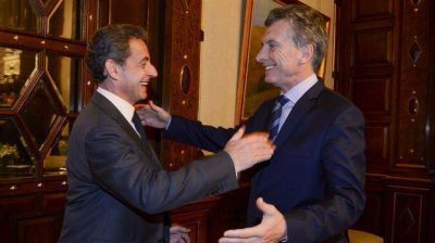 Macri y Sarkozy, a los abrazos en la Casa Rosada