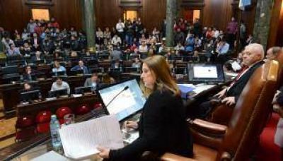 Legislatura: la sesi�n termin� caliente