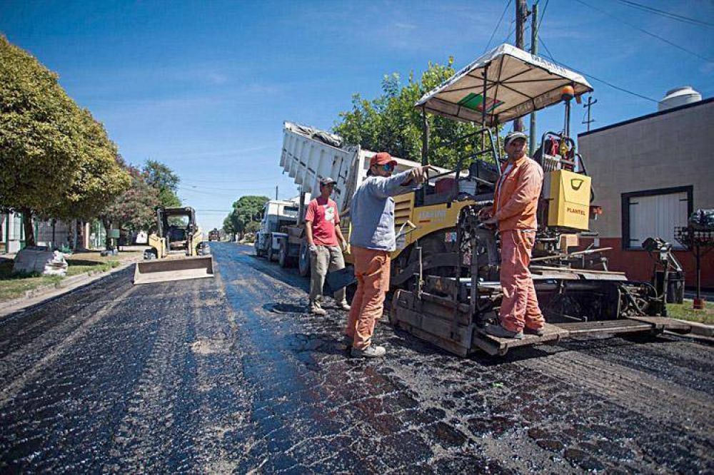 El municipio ya prepara licitaciones de obras de asfalto y centros de salud